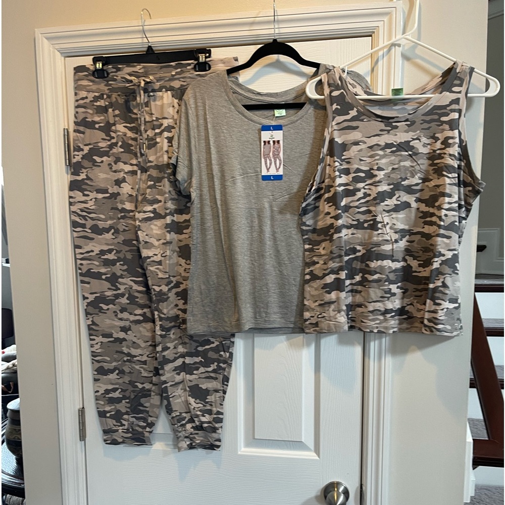 Honey Dew ladies 3 pc pajama set